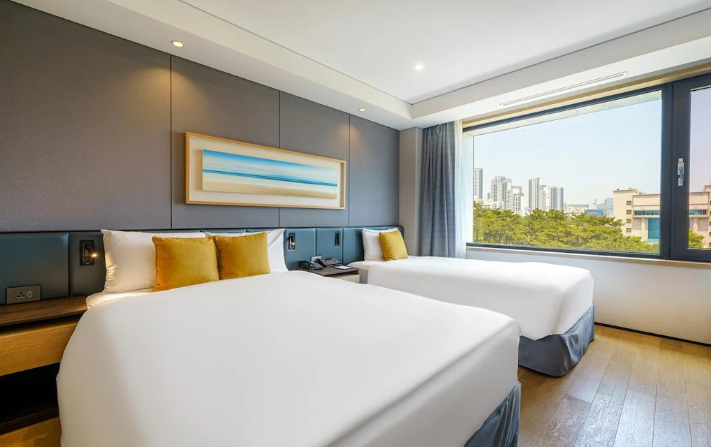 room-card-img-0